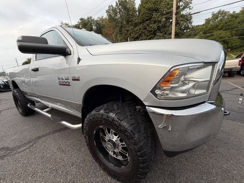 Used 2015 RAM 2500 Tradesman w/ Chrome Appearance Group AWD/4WD image 10