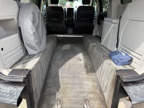 Used 2008 Dodge Grand Caravan SXT FWD image 28