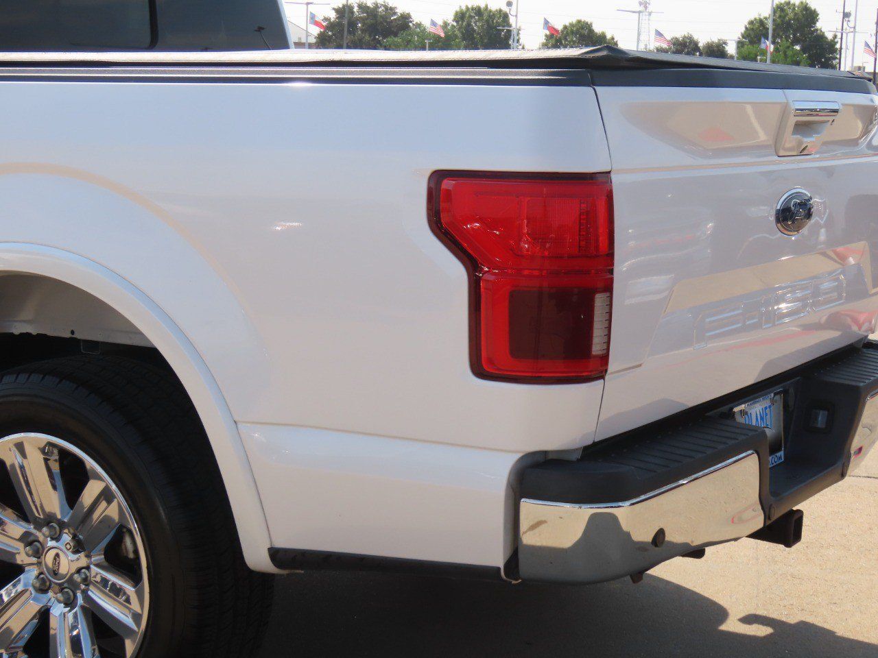 Used 2018 Ford F150 Lariat w/ Equipment Group 502A Luxury RWD image 15