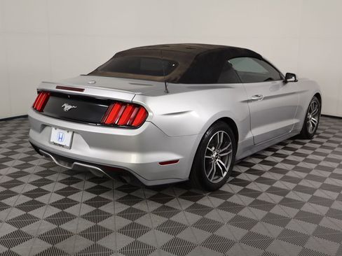 Used 2016 Ford Mustang Premium image 13