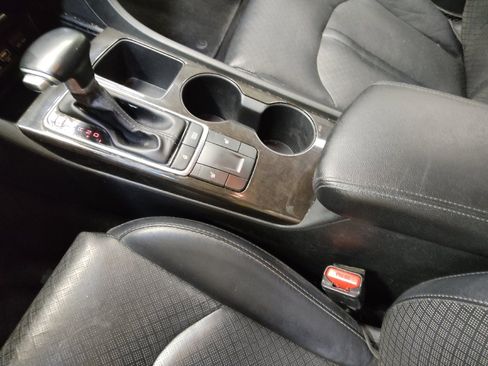 Used 2017 Kia Optima EX FWD image 26