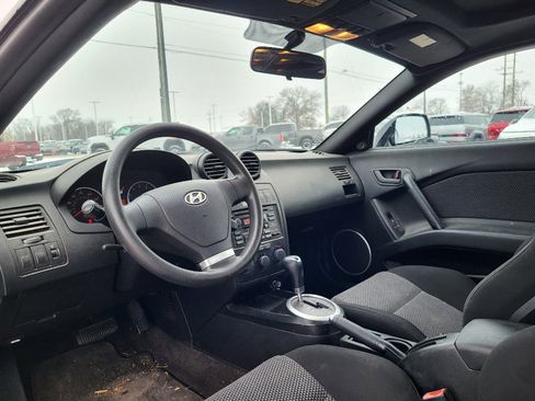 Used 2003 Hyundai Tiburon image 4