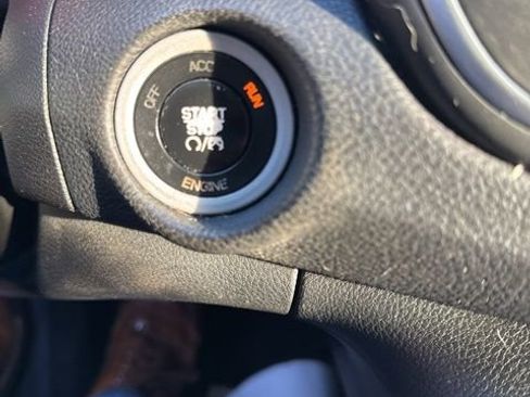 Used 2015 Chrysler 200 C w/ Navigation & Sound Group I image 8