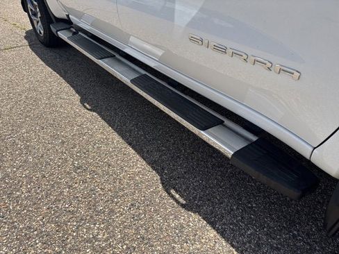 Certified 2023 GMC Sierra 1500 SLT w/ SLT Premium Package image 16