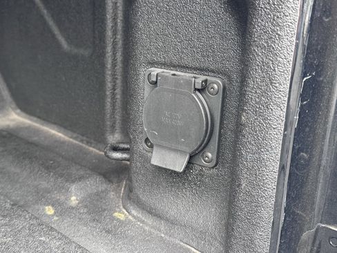 Used 2021 GMC Sierra 2500 AT4 w/ AT4 Premium Plus Package image 45