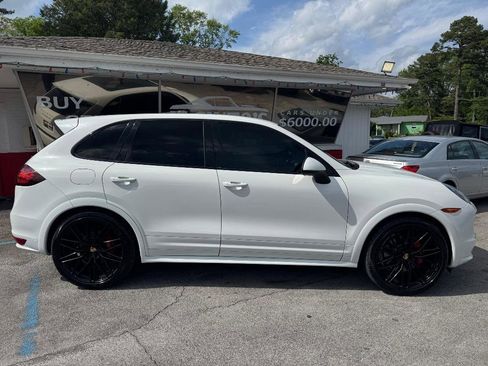 Used 2013 Porsche Cayenne GTS AWD/4WD image 7