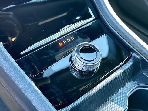 New 2025 Jeep Grand Cherokee Laredo image 11