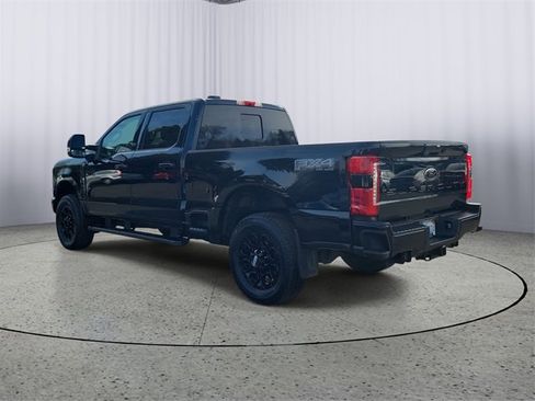 Used 2025 Ford F350 Lariat w/ Lariat Ultimate Package image 3