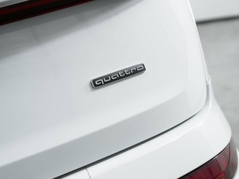 Certified 2022 Audi Q7 2.0T Premium image 16