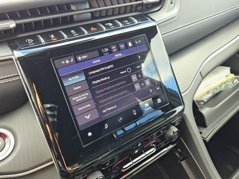 Certified 2023 Jeep Grand Cherokee Altitude image 14