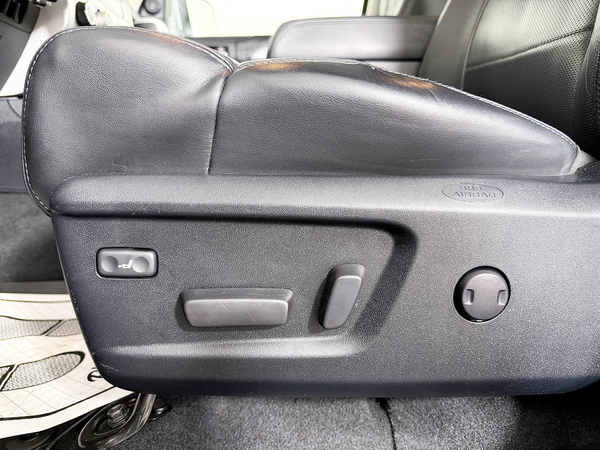 Used 2019 Toyota Tundra Platinum AWD/4WD image 35