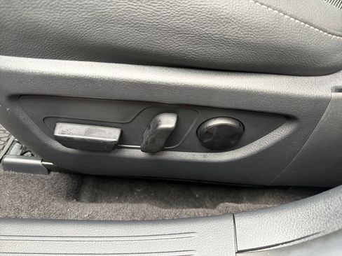 Used 2025 MAZDA CX-50 AWD 2.5 S w/ Weather Package image 9