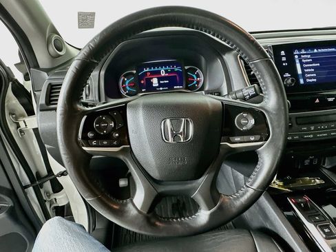 Used 2019 Honda Pilot Touring image 12