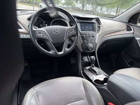 Used 2018 Hyundai Santa Fe Sport FWD image 19
