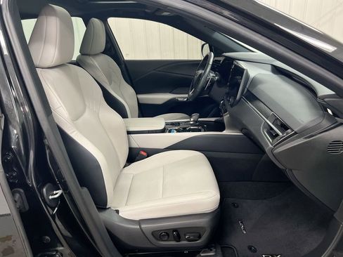 Used 2024 Lexus RX 350 Premium w/ Convenience Package image 23