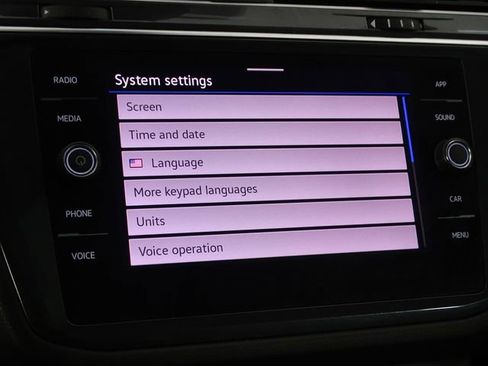 Used 2023 Volkswagen Tiguan SE image 36