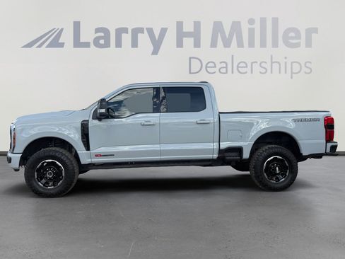 Certified 2025 Ford F250 Lariat w/ Lariat Ultimate Package image 2