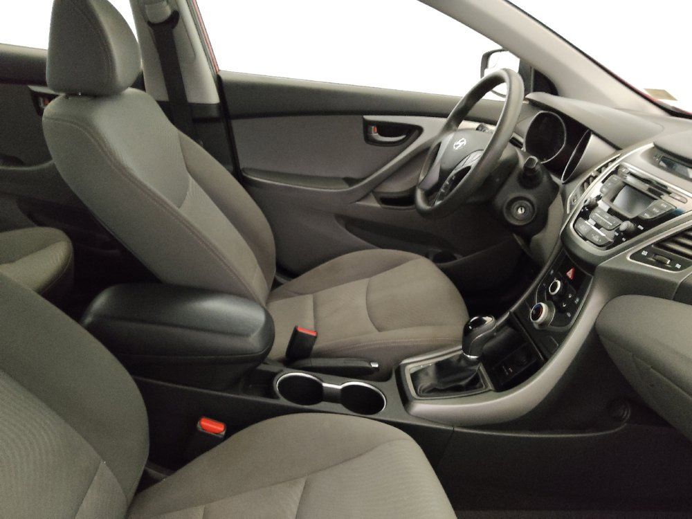 Used 2015 Hyundai Elantra SE FWD image 21