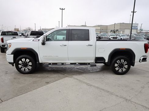 Used 2020 GMC Sierra 3500 Denali w/ Denali Ultimate Package image 3