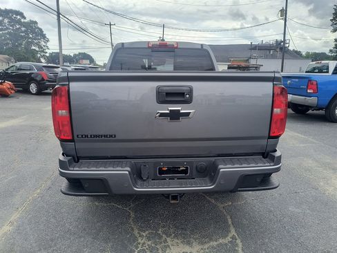 Used 2020 Chevrolet Colorado LT w/ Colorado RST Special Edition RWD image 4