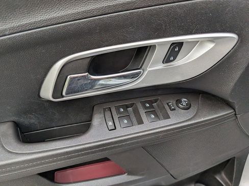 Used 2017 Chevrolet Equinox LS FWD image 20