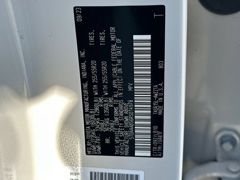 Used 2024 Toyota Grand Highlander AWD image 30