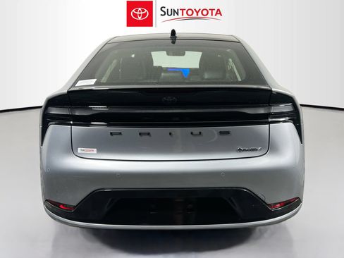 New 2026 Toyota Prius Plug-In Hybrid image 5