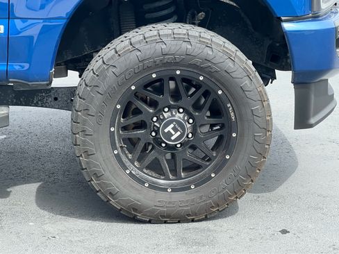 Certified 2022 Ford F350 Lariat w/ Black Appearance Package AWD/4WD image 16