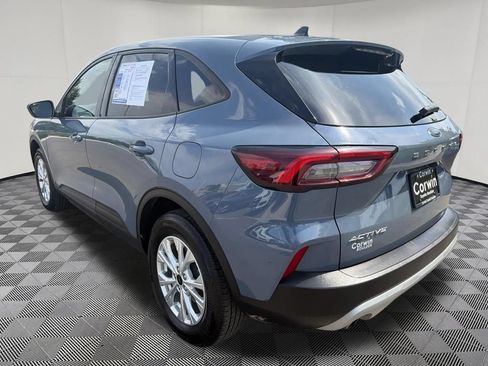 Used 2025 Ford Escape Active AWD/4WD image 5
