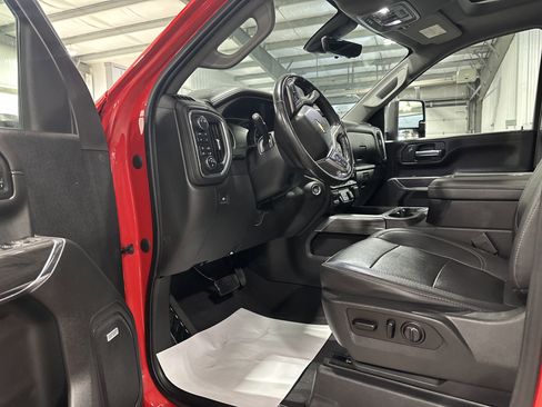 Used 2021 Chevrolet Silverado 2500 LTZ w/ LTZ Convenience Package image 9