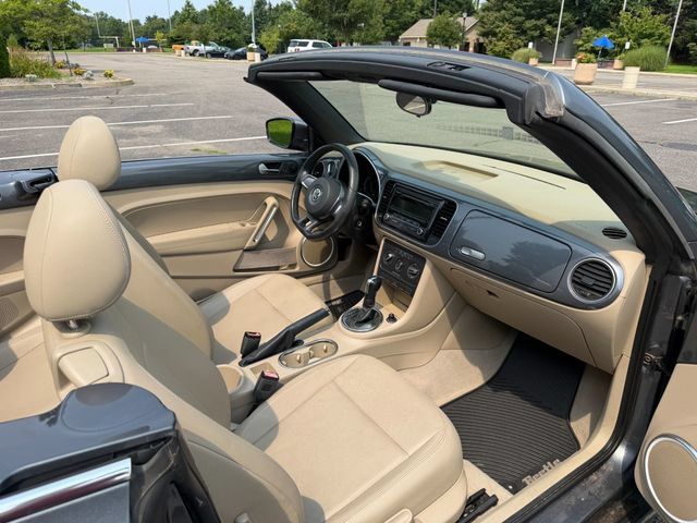 Used 2013 Volkswagen Beetle 2.5 FWD image 8