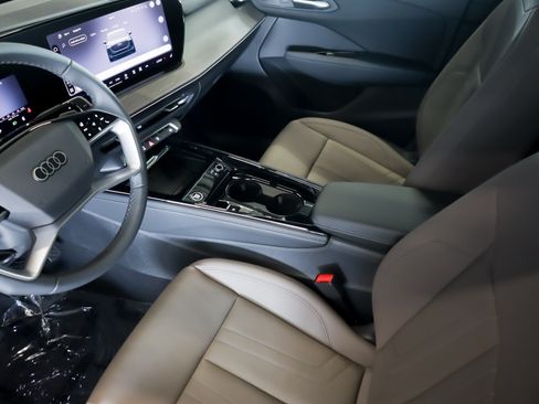 New 2026 Audi Q3 quattro 2.0T AWD/4WD image 23