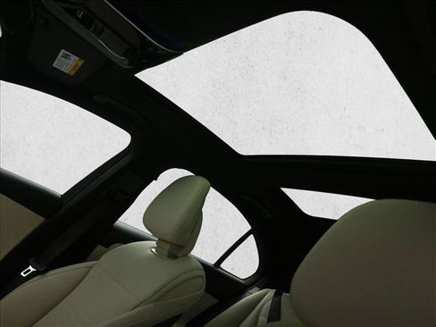 Certified 2026 Mercedes-Benz C 300 4MATIC Sedan image 18