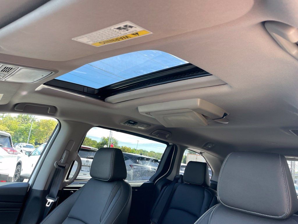 Used 2024 Honda Odyssey Touring image 23