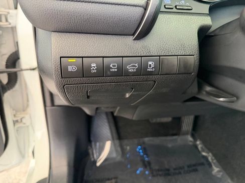 Used 2022 Toyota Camry XSE w/ Navigation Package FWD image 40
