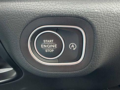 Used 2026 Mercedes-Benz GLS 450 4MATIC image 41