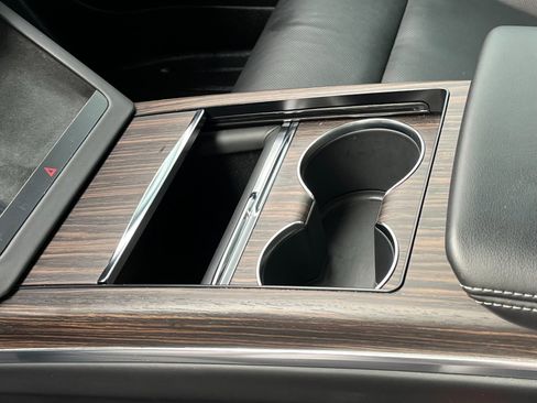 Used 2021 Tesla Model S Plaid image 28