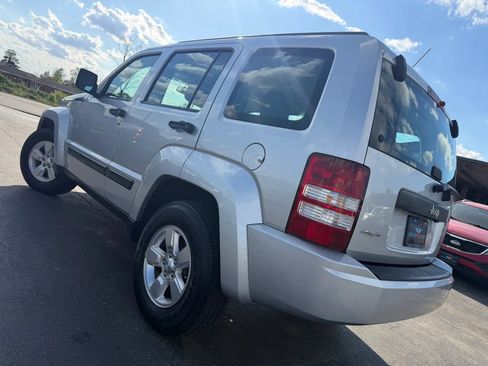 Used 2011 Jeep Liberty Sport AWD/4WD image 45