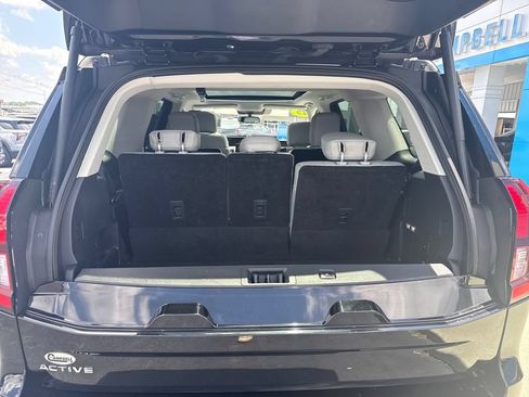 Used 2025 Ford Expedition Active AWD/4WD image 29