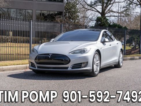 Used 2015 Tesla Model S 85D image 2