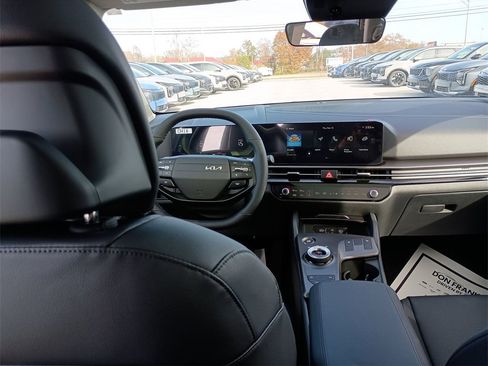 New 2026 Kia Sportage EX w/ EX Panoramic Sunroof Package image 15