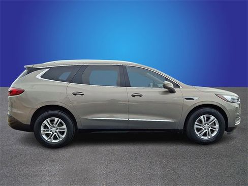 Used 2018 Buick Enclave Essence w/ Trailering Package image 4