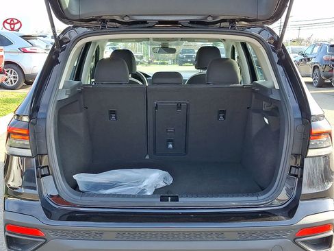 Used 2025 Volkswagen Taos S image 30