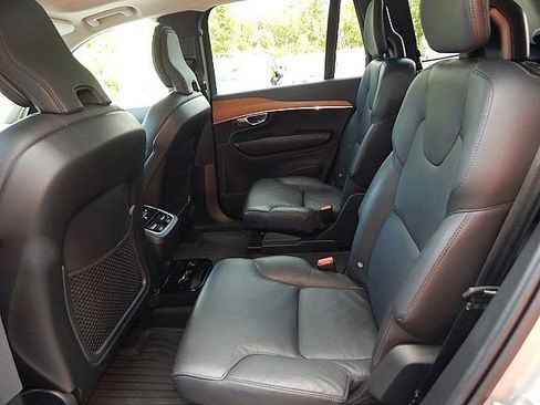 Certified 2024 Volvo XC90 B6 Plus w/ Protection Package Premier image 14