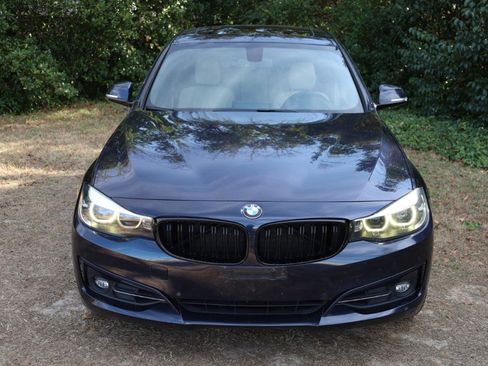 Used 2017 BMW 330i Gran Turismo xDrive image 8