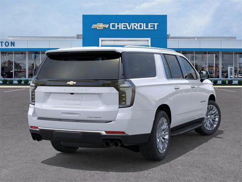 New 2026 Chevrolet Suburban Premier image 4