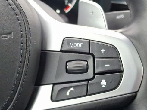 Used 2019 BMW M550i xDrive w/ Dynamic Handling Package image 26