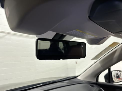 Used 2022 Subaru Ascent Touring AWD/4WD image 27