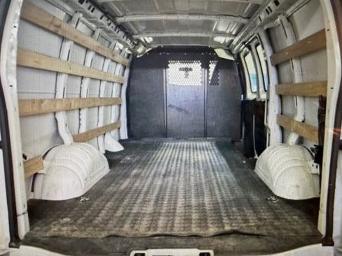 Used 2024 Chevrolet Express 2500 w/ Driver Convenience Package image 3