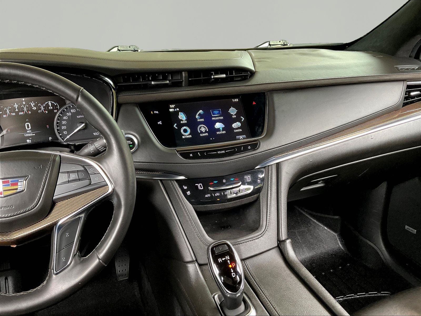Used 2019 Cadillac XT5 Platinum AWD/4WD image 9